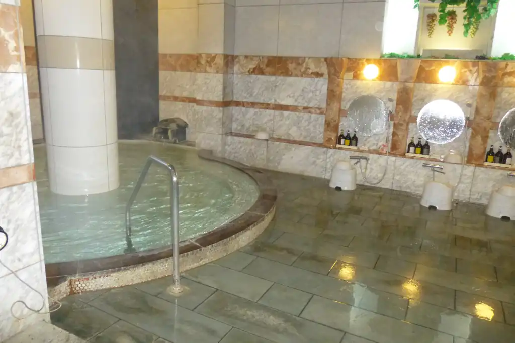 ホテル花京の大理石風呂